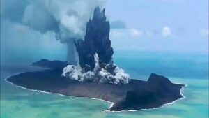 トンガの火山島フンガトンガ・フ